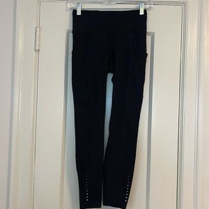 Fast and Free 7/8 Tight Black Nulux size 4